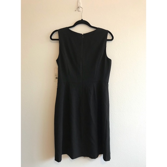 Pleated black sheath dress - Picture 4 of 4